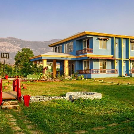 Stayvista'S Hillside Meadows - Mountainside Retreat With Farm View, Pool & Deck, Lawn & Gazebo Chinchavli Екстериор снимка