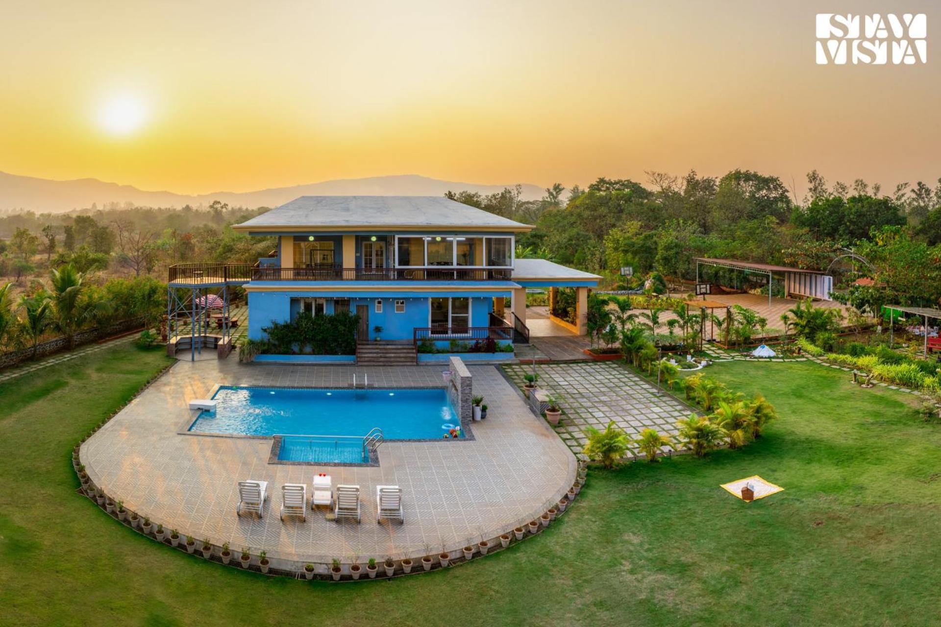 Stayvista'S Hillside Meadows - Mountainside Retreat With Farm View, Pool & Deck, Lawn & Gazebo Chinchavli Екстериор снимка