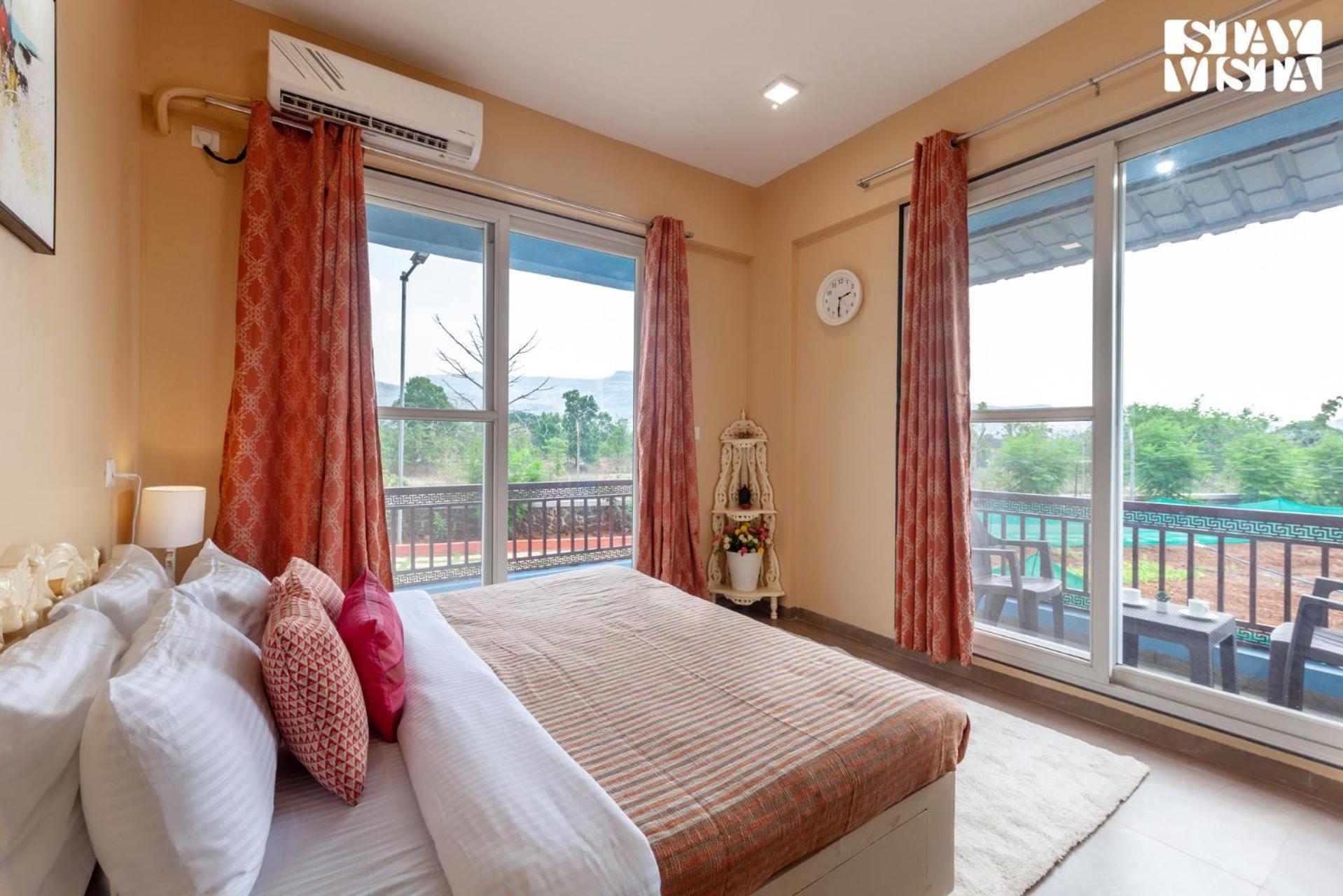 Stayvista'S Hillside Meadows - Mountainside Retreat With Farm View, Pool & Deck, Lawn & Gazebo Chinchavli Екстериор снимка
