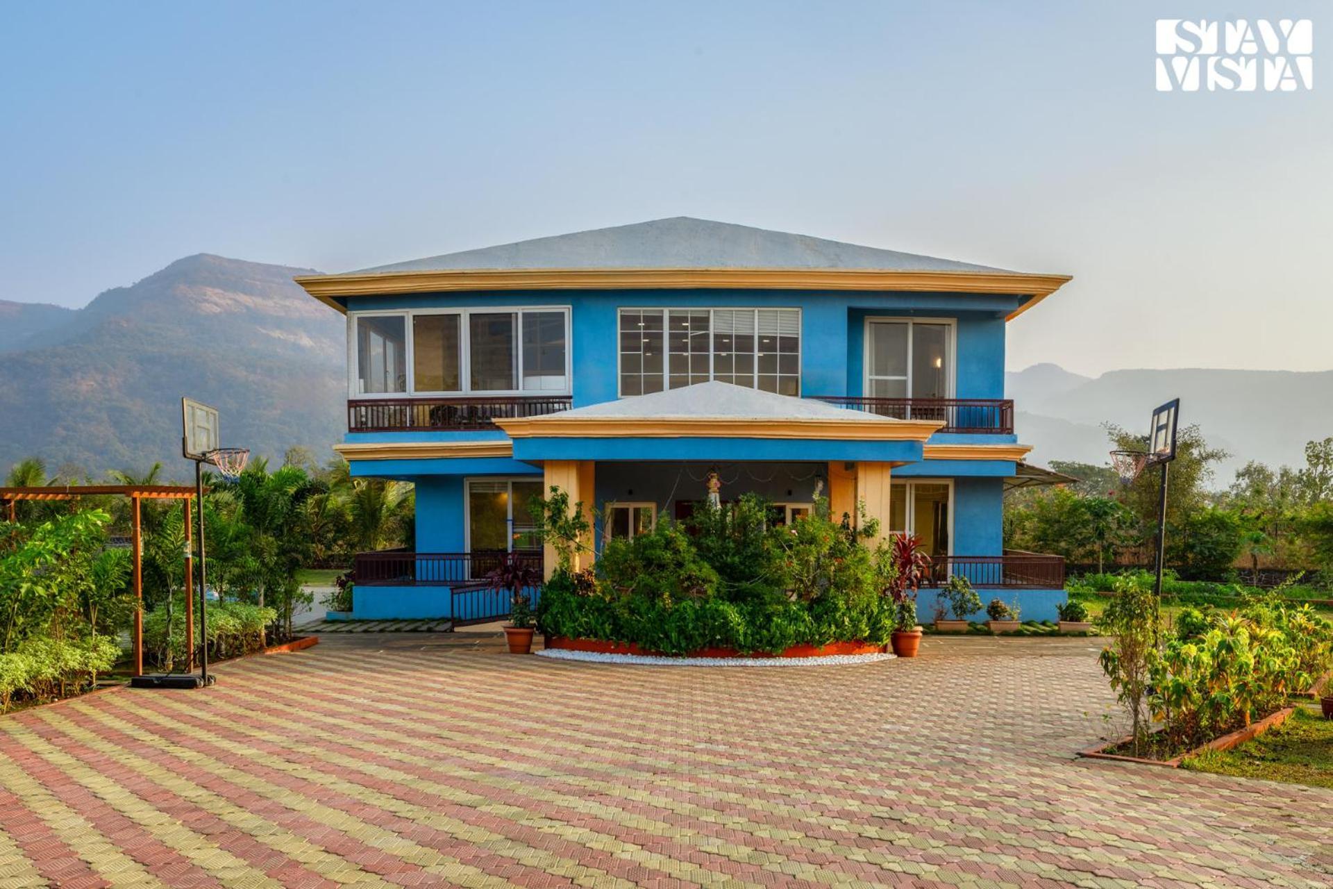 Stayvista'S Hillside Meadows - Mountainside Retreat With Farm View, Pool & Deck, Lawn & Gazebo Chinchavli Екстериор снимка